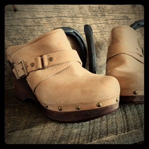 Ugg Natalie Clog Mules